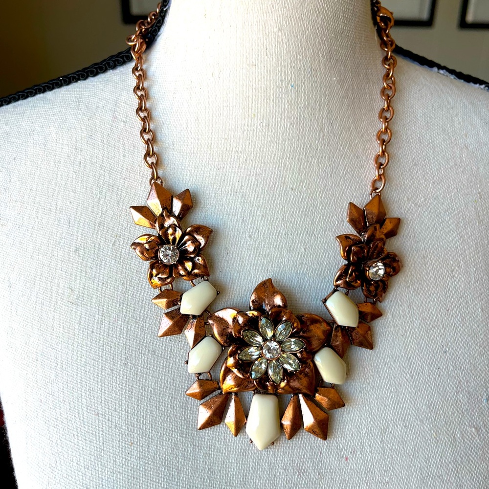 Premier Designs necklace
